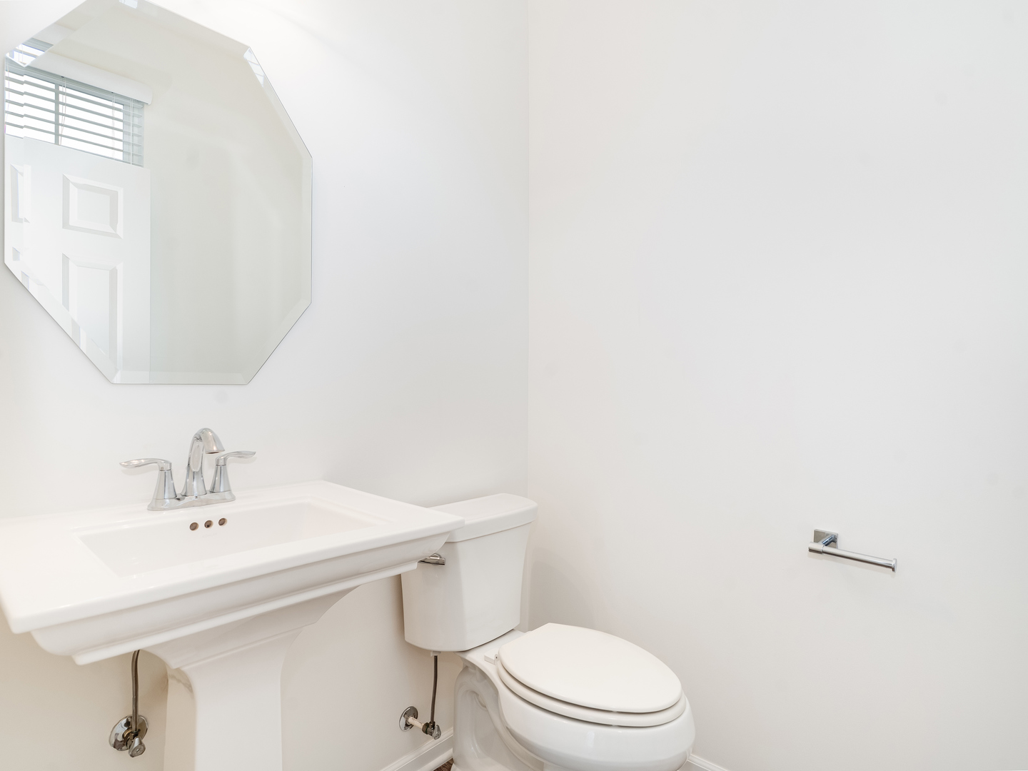 4154 Irving Road Aurora, IL 60504 - Photo 22 of 22 Gallery Image 22