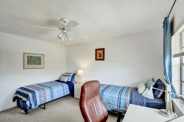 $10,000 | 19 Stratford Drive, Unit F, Boynton Beach, FL 33436