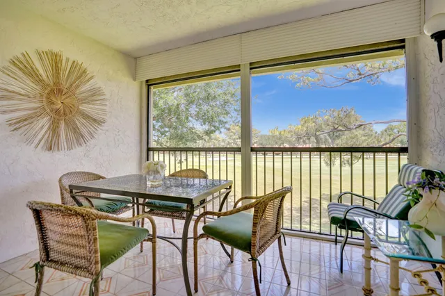 $10,000 | 19 Stratford Drive, Unit F, Boynton Beach, FL 33436