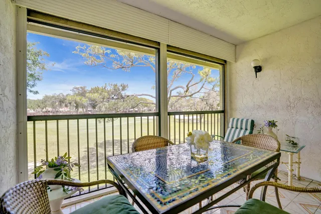 $10,000 | 19 Stratford Drive, Unit F, Boynton Beach, FL 33436