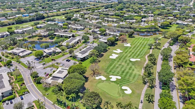 $10,000 | 19 Stratford Drive, Unit F, Boynton Beach, FL 33436