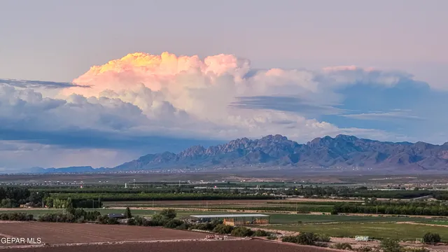 $675,000 | 10 Calle De Tonantzin, La Mesa, NM 88044