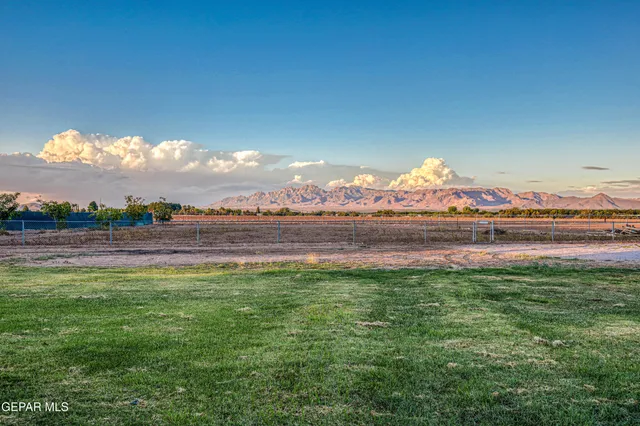 $675,000 | 10 Calle De Tonantzin, La Mesa, NM 88044