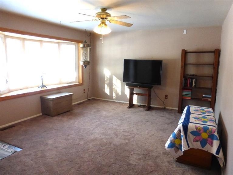 661 Nome Road Valparaiso, IN 46385 - Photo 5 of 10 767x575