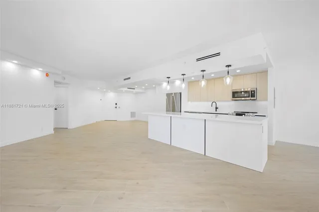 $5,150 | Aventura, Aventura, FL 33180