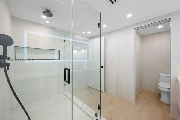 $4,975 | Aventura, Aventura, FL 33180
