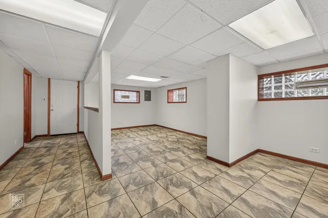 a view of empty room