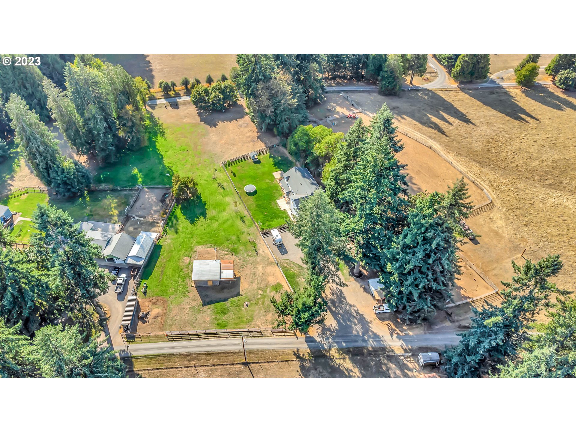 88750 Potter Lane Springfield, OR 97478 - Photo 39 of 43 a black and white photo of a lake