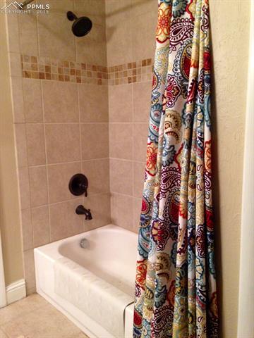 522 Valley Road Colorado Springs, CO 80904 - Photo 8 of 26 Second bathroom.