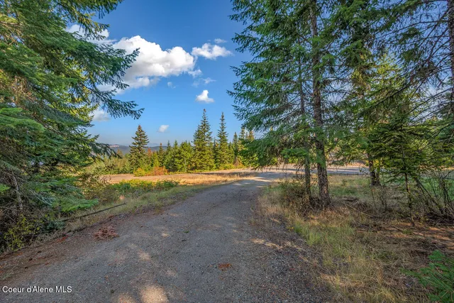 $550,000 | 9130 South Lahaina Road, Harrison, ID 83833