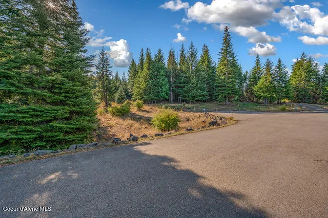 $550,000 | 9130 South Lahaina Road, Harrison, ID 83833