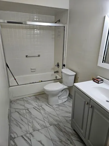 $3,500 | 187 Sandcastle Key, Secaucus, NJ 07094