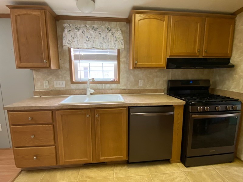 5555 Purdy Road Canandaigua Town, NY 14424 - Photo 13 of 28