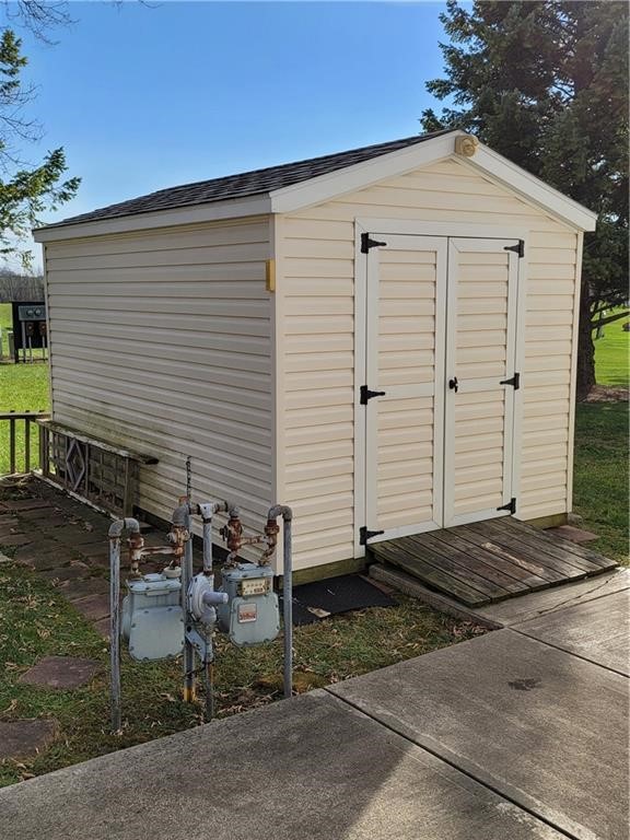 5555 Purdy Road Canandaigua Town, NY 14424 - Photo 4 of 28