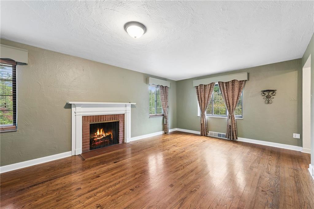 111 East Bruceton Road Pittsburgh, PA 15236 - Photo 4 of 46 Gallery Image 4
