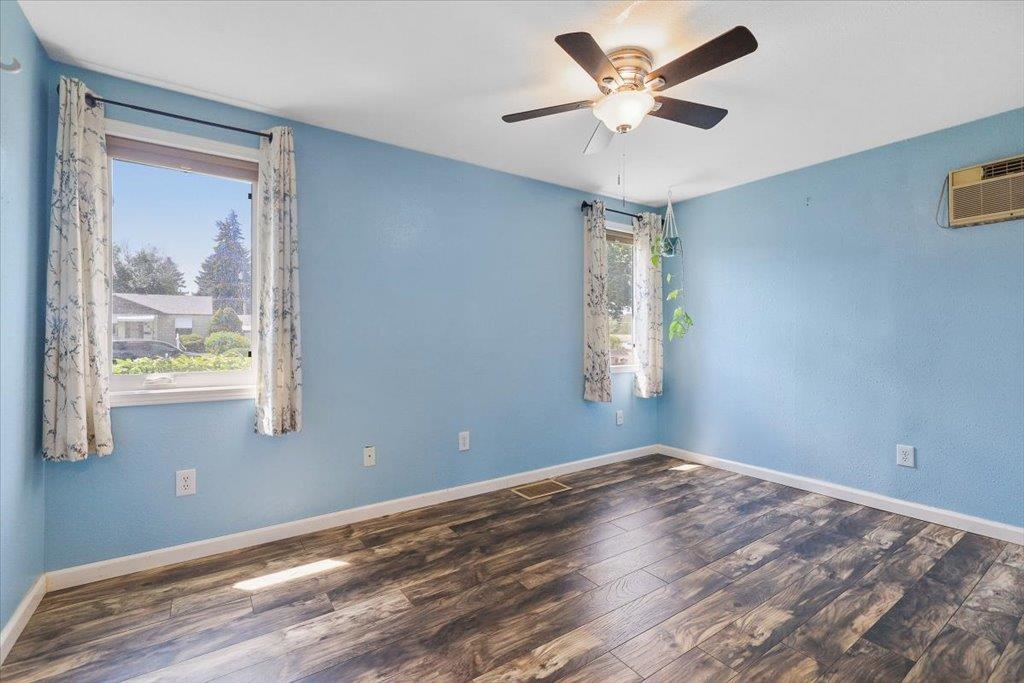 5812 North Elm Street Spokane, WA 99205 - Photo 11 of 24