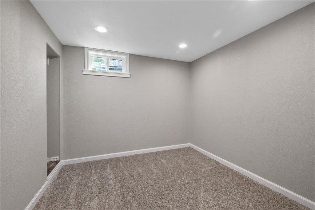 5812 North Elm Street Spokane, WA 99205 - Photo 16 of 24