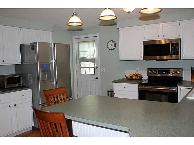 128 Hines Road Cumberland, RI 02864 - Photo 8 of 19 Kitchen.