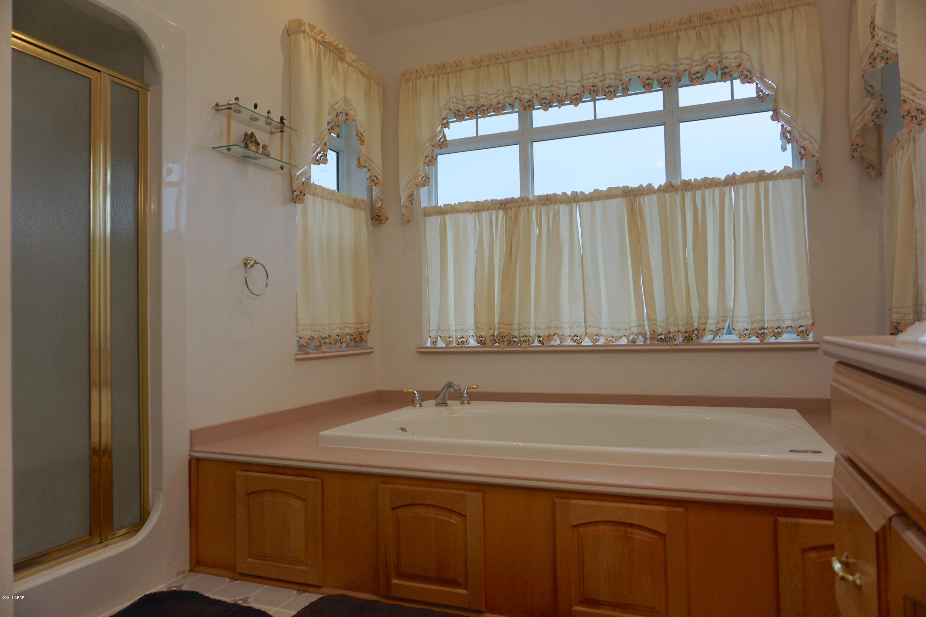 4684 Cliff Road Graceville, FL 32440 - Photo 39 of 75