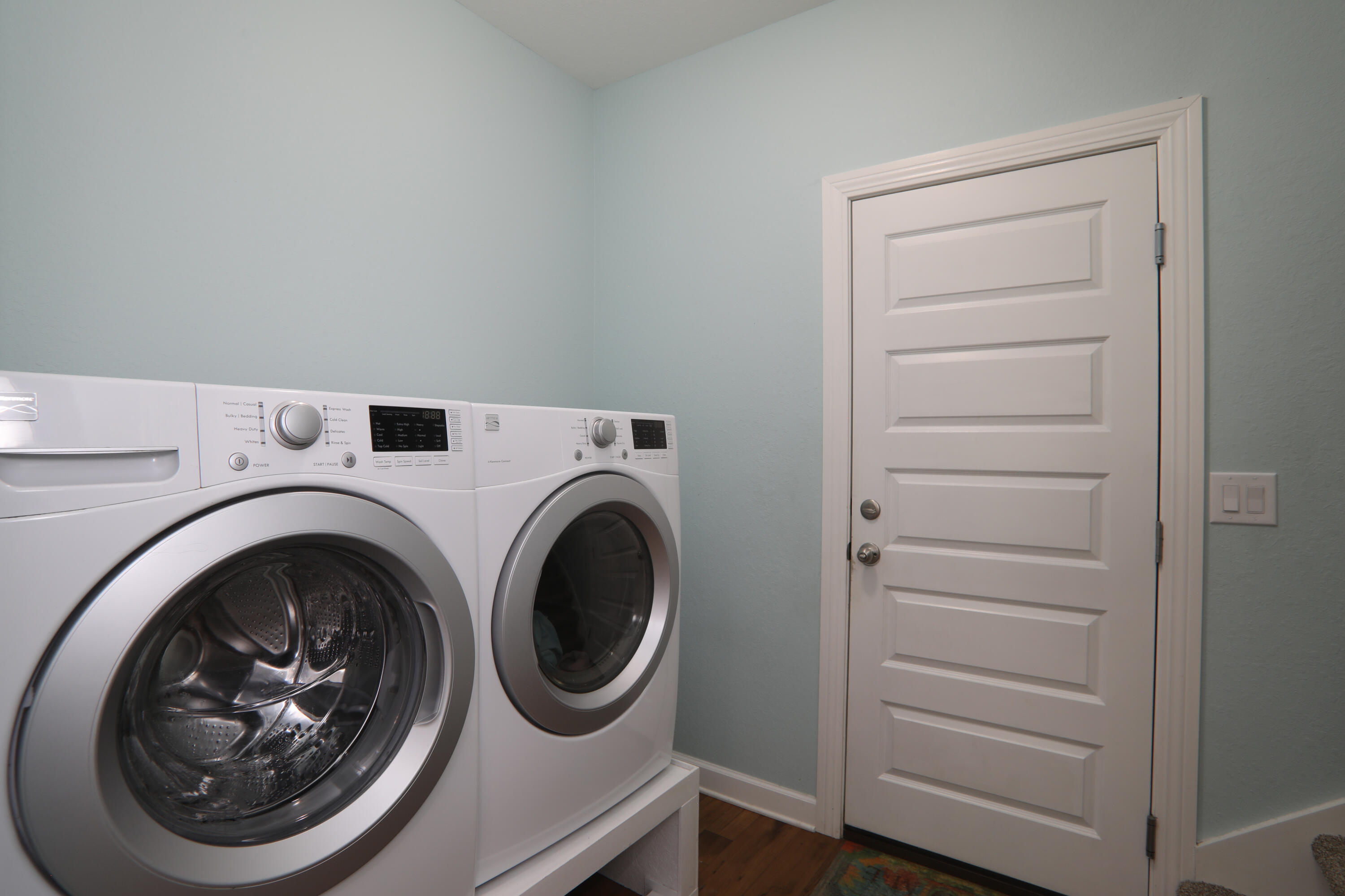 3037 Robinson Point Road Milton, FL 32583 - Photo 15 of 22 a utility room with dryer and washer