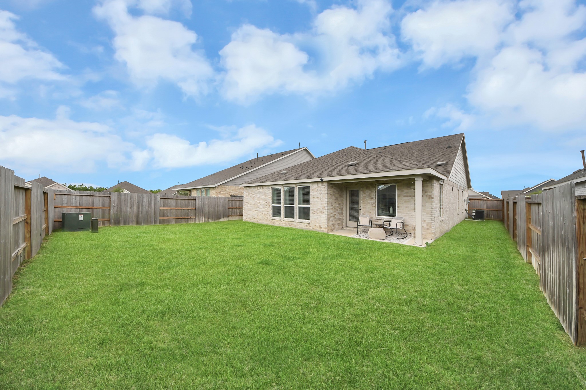 2406 Aquamarine Lane Rosharon, TX 77583 - Photo 30 of 34
