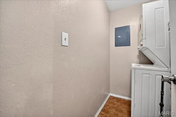 $84,000 | 1831 New Sun Court, Florissant, MO 63031