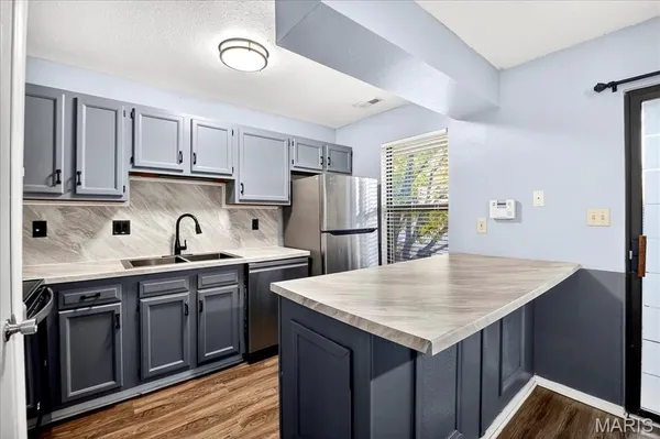 $84,000 | 1831 New Sun Court, Florissant, MO 63031