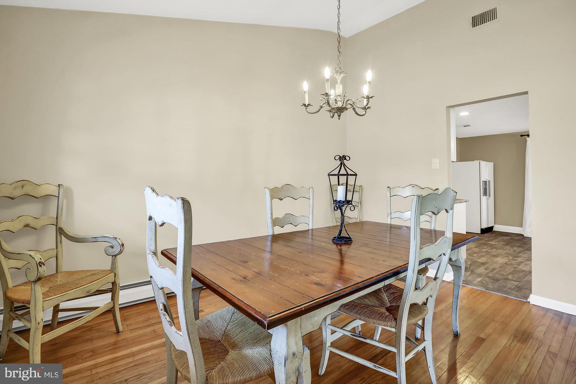 40 Chestnut Road Southampton, PA 18966 - Photo 6 of 28 Gallery Image 6