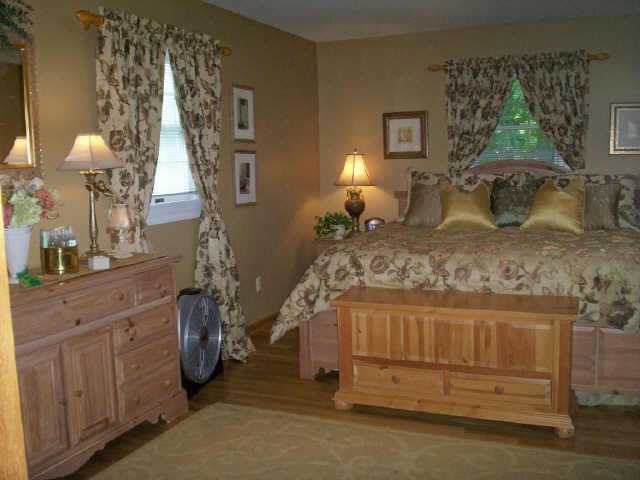 2225 Hadleigh Road Columbus, OH 43220 - Photo 6 of 10