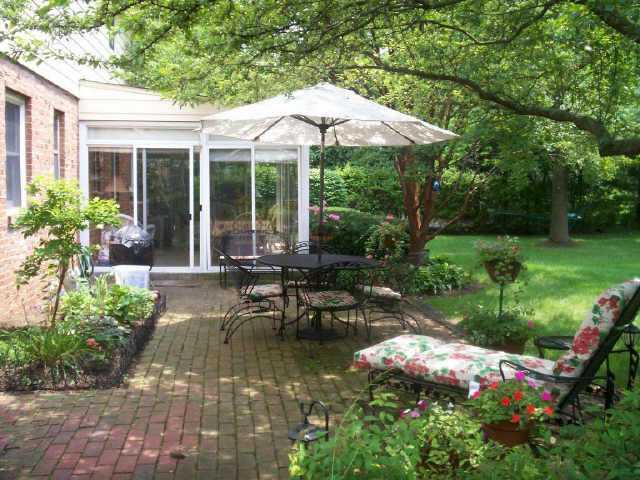 2225 Hadleigh Road Columbus, OH 43220 - Photo 9 of 10