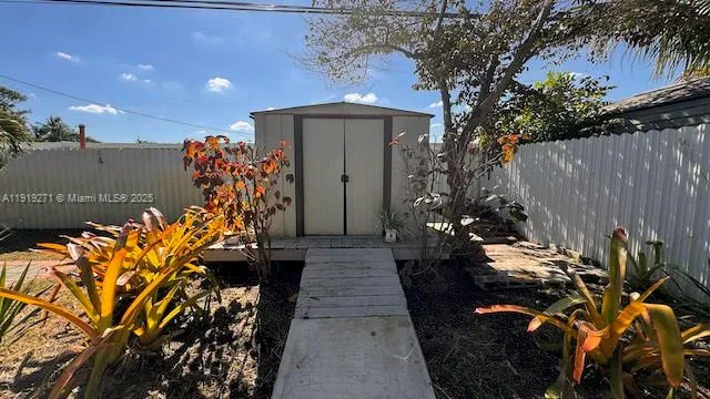 $3,600 | 6980 Scott Street, Hollywood, FL 33024