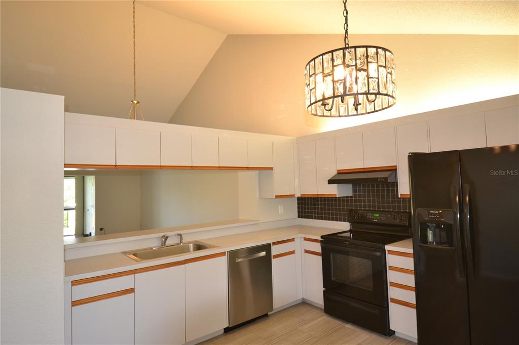 1801 East Lake Road South, Unit 9E Palm Harbor, FL 34685 - Photo 10 of 43