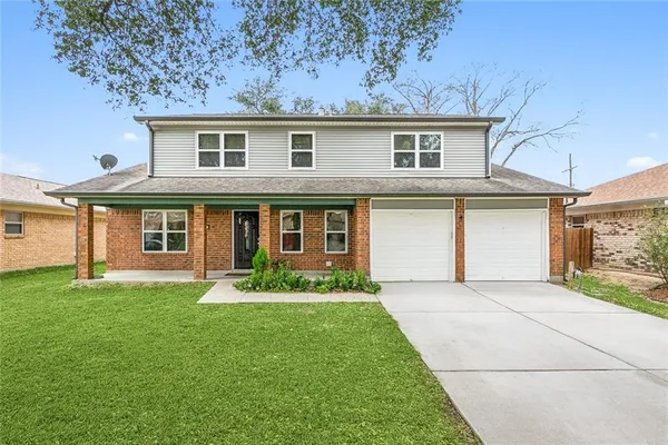 $250,000 | 828 Fairfax Drive, Gretna, LA 70056