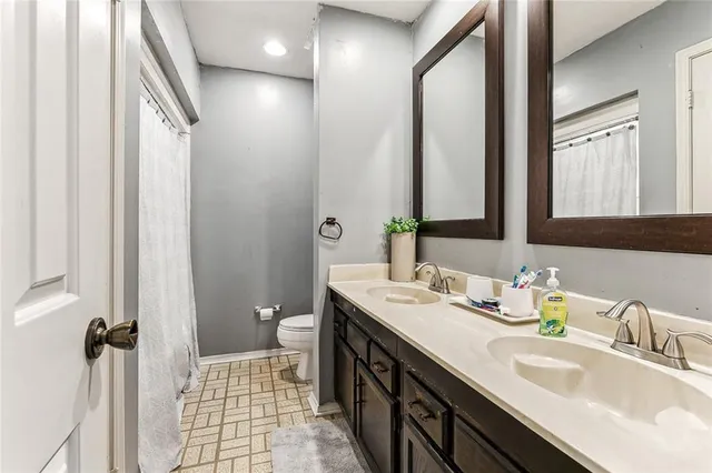 $275,000 | 828 Fairfax Drive, Gretna, LA 70056