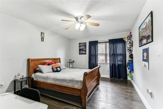 $275,000 | 828 Fairfax Drive, Gretna, LA 70056