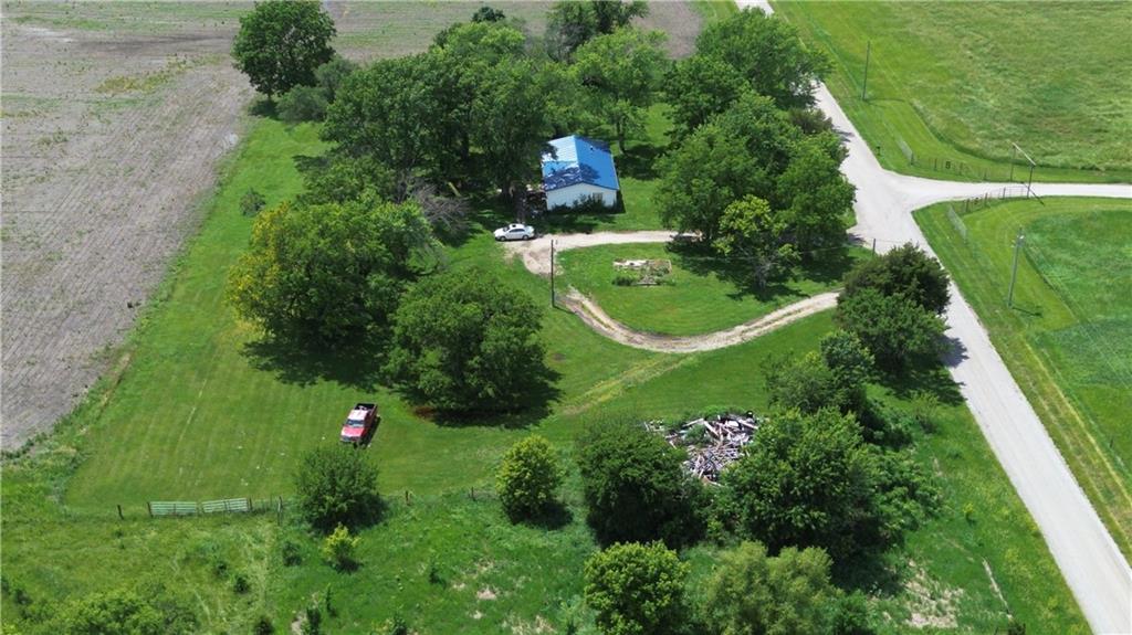 36475 407th Street Lane, KS 66042 - Photo 5 of 21