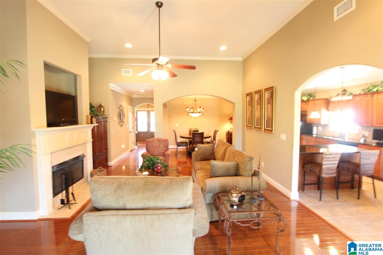 412 Heathersage Road Alabaster, AL 35114 - Photo 8 of 34