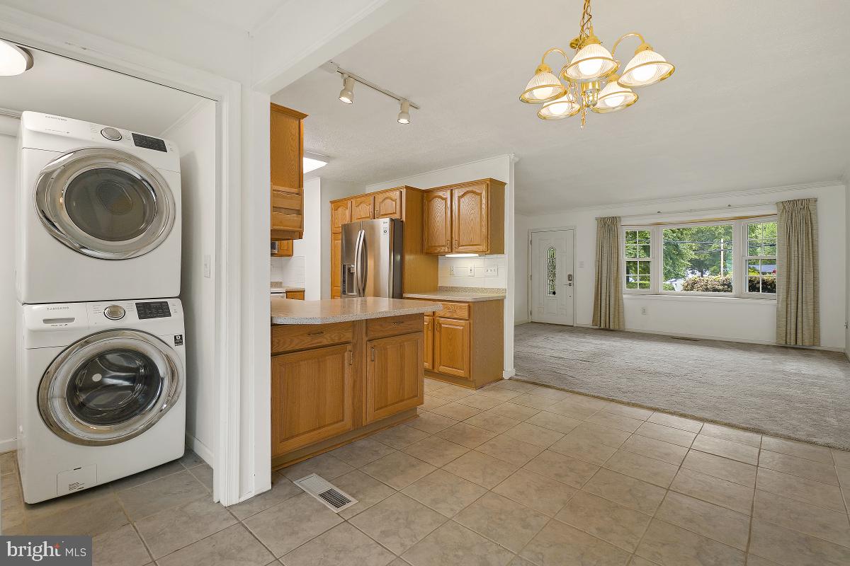 8112 Russell Road Alexandria, VA 22309 - Photo 12 of 32 Gallery Image 12