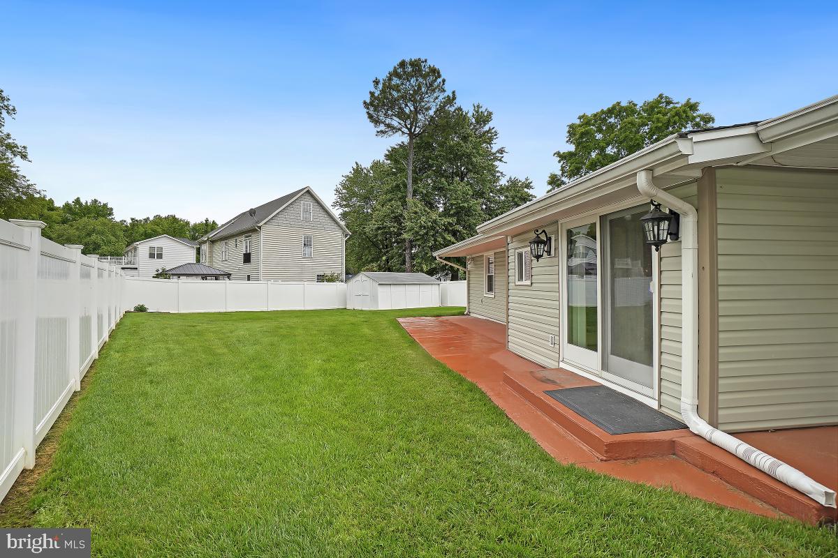 8112 Russell Road Alexandria, VA 22309 - Photo 25 of 32 Rear Exterior