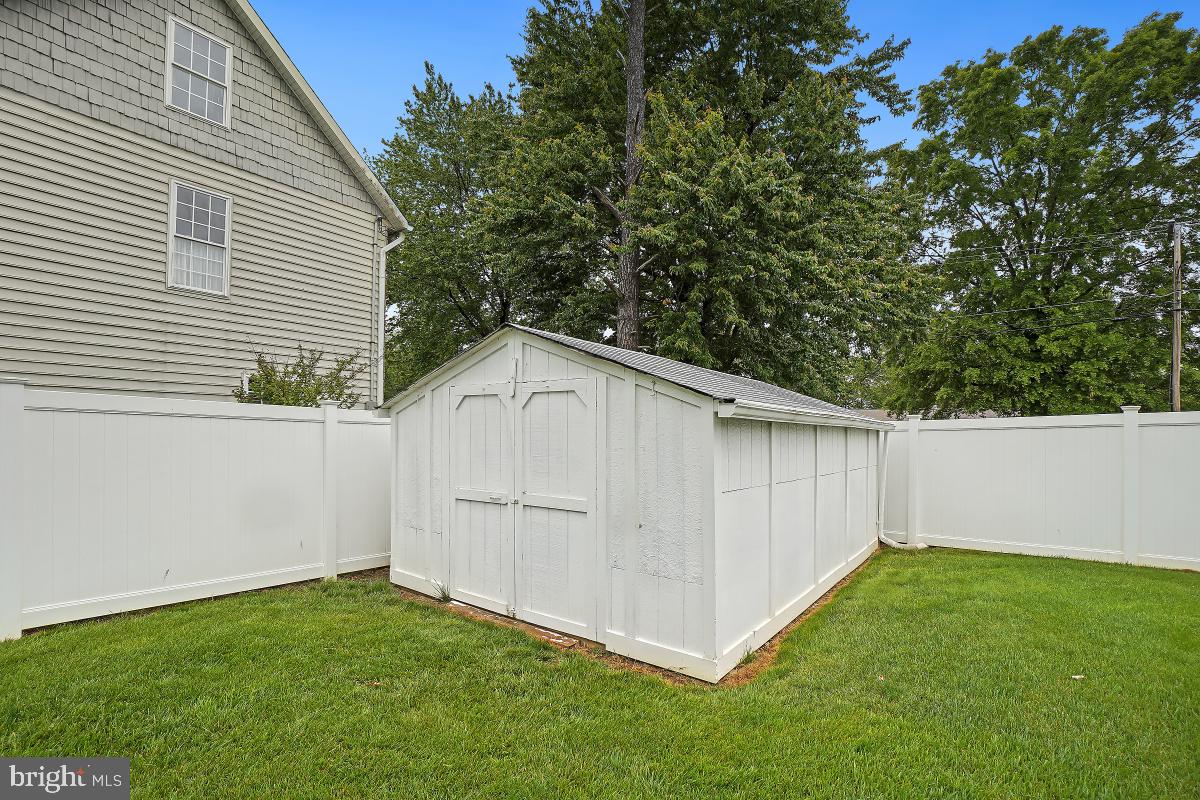 8112 Russell Road Alexandria, VA 22309 - Photo 27 of 32 Shed
