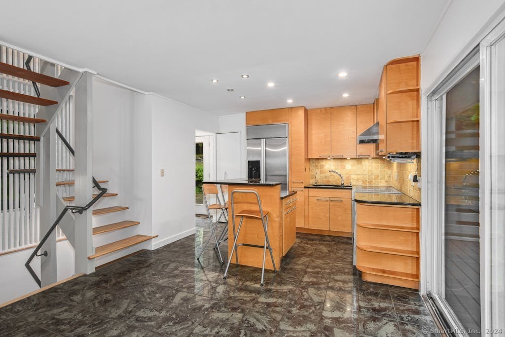 70 Birch Hill Road Weston, CT 06883 - Photo 15 of 37