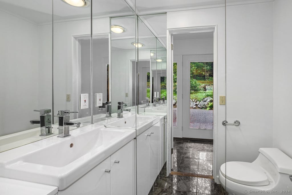 70 Birch Hill Road Weston, CT 06883 - Photo 17 of 37