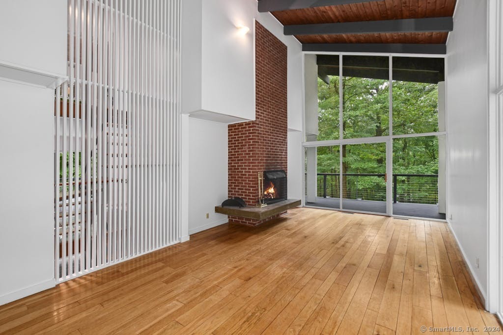 70 Birch Hill Road Weston, CT 06883 - Photo 7 of 37