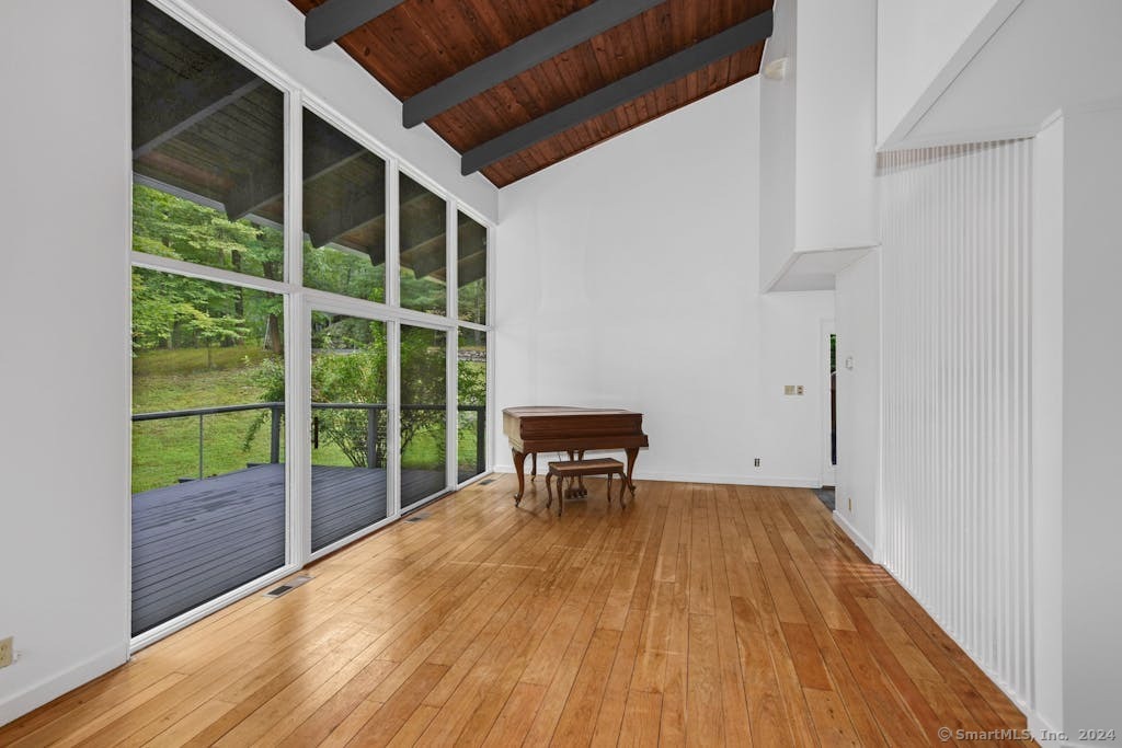 70 Birch Hill Road Weston, CT 06883 - Photo 8 of 37