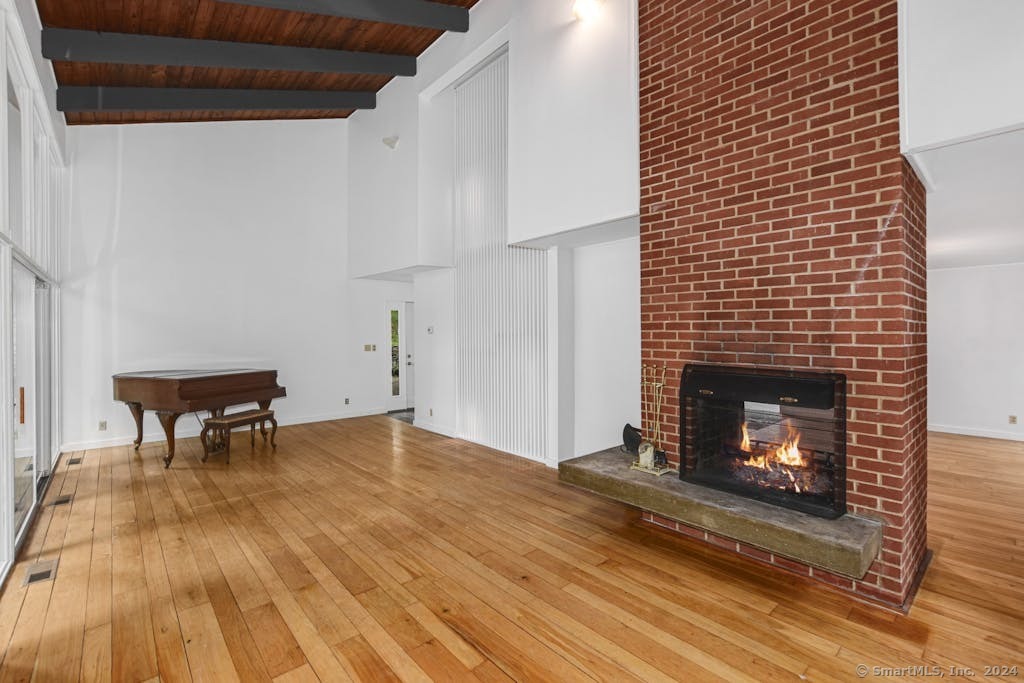 70 Birch Hill Road Weston, CT 06883 - Photo 9 of 37