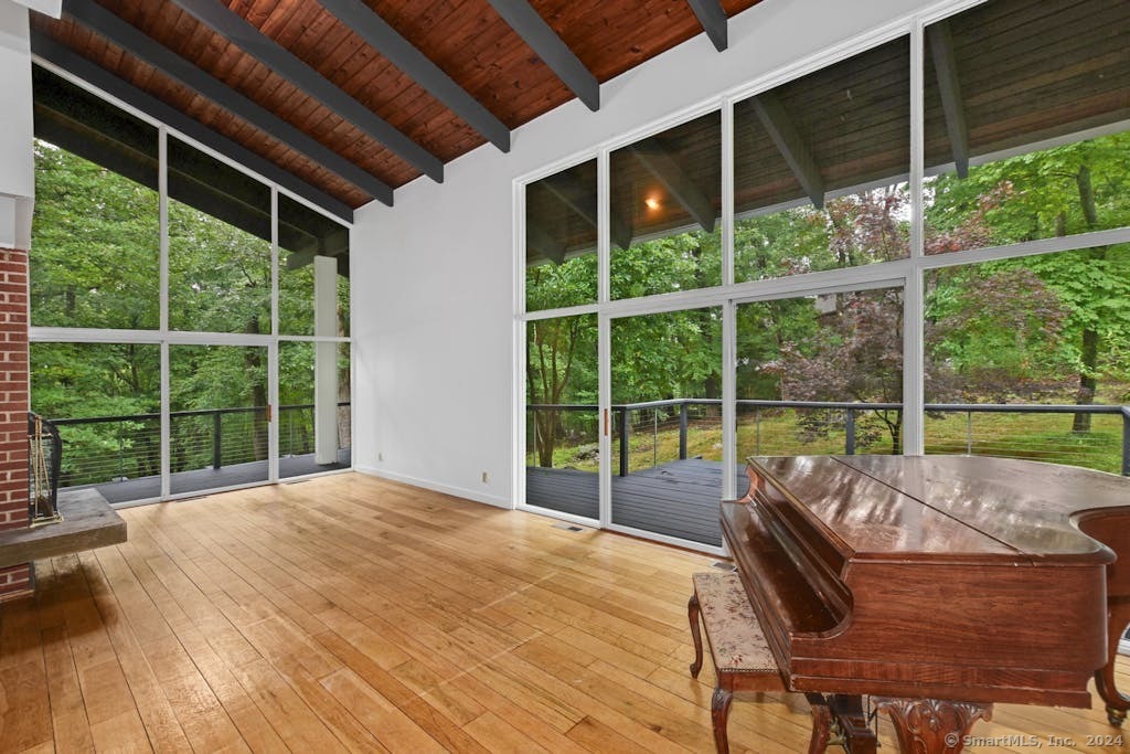 70 Birch Hill Road Weston, CT 06883 - Photo 10 of 37