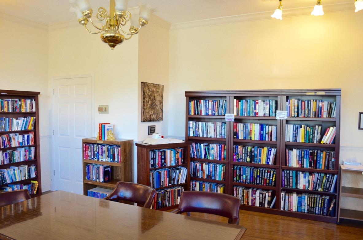 950 Edwards Avenue Fairhope, AL 36532 - Photo 41 of 42 Community Library