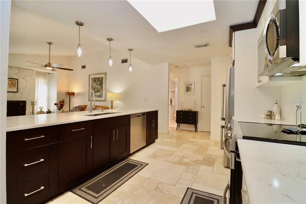 9200 Walsingham Road Largo, FL 33773 - Photo 8 of 42