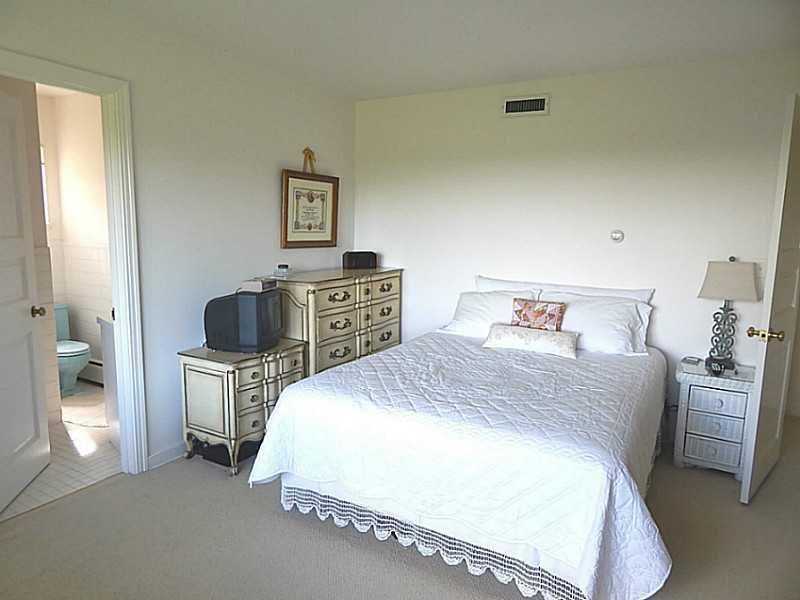 309 Guys Run Road Cheswick, PA 15024 - Photo 13 of 23 Master Bedroom.