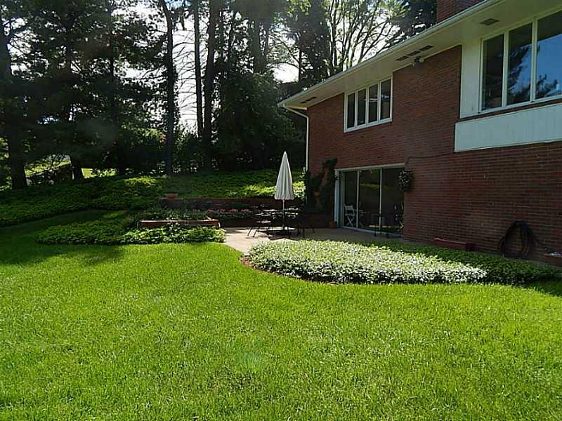 309 Guys Run Road Cheswick, PA 15024 - Photo 19 of 23 Exterior Back.